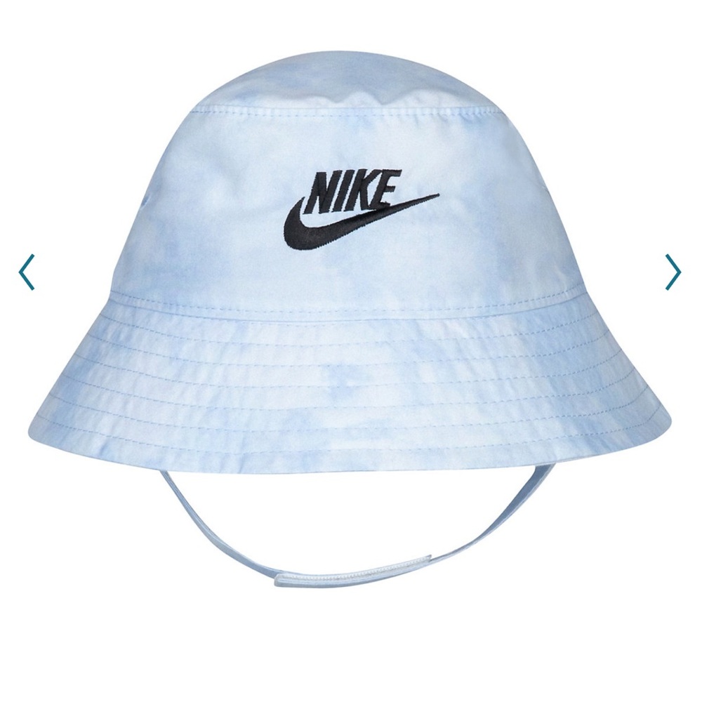 Nike Bucket Hat